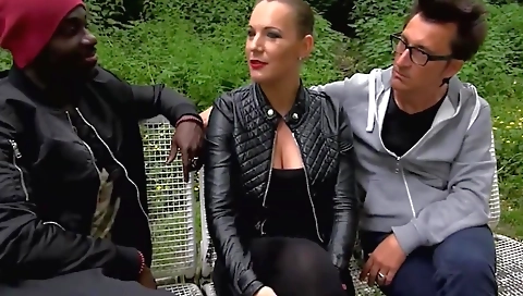 Hottie with a sexy ass is going to get fucked outdoors