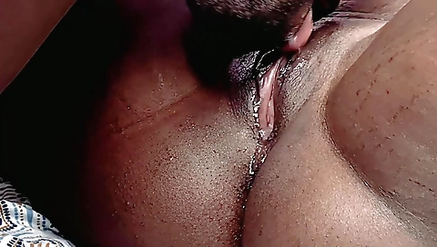 Amateur couple with big ass and a lovely body is having sex