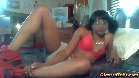 Sexy teen 18+ amateur beauty shows her body on web cam