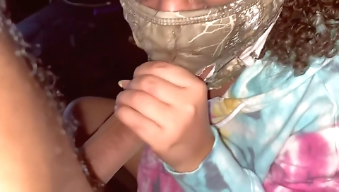 Brunette ebony girl gets penetrated in outdoors scene