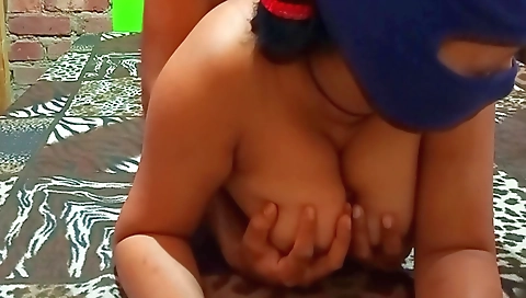 Bhabhi ki chut ki piyari si chudai (bhabhi ki cheet cheating video)