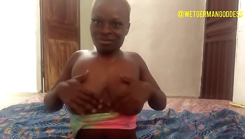 Amazing big tits video of a sexy ebony webcam girl